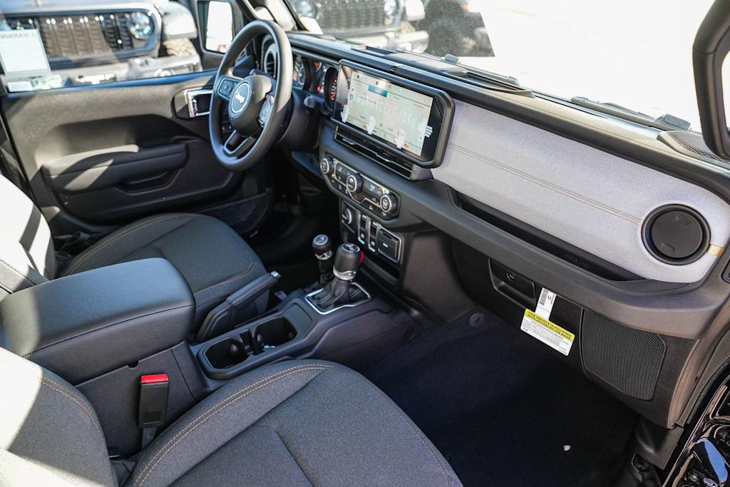 Thumbnail: 2026 Jeep Wrangler - 8