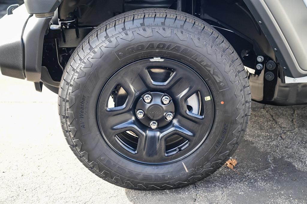 Thumbnail: 2026 Jeep Wrangler - 6