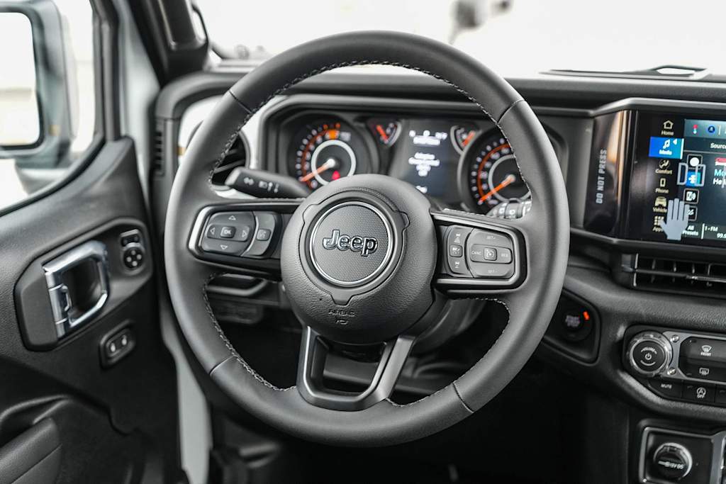 Thumbnail: 2025 Jeep Wrangler - 12