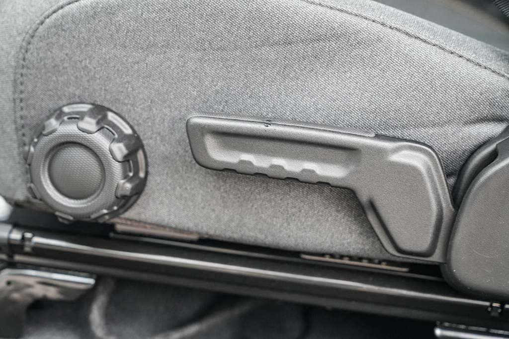 Thumbnail: 2025 Jeep Wrangler - 23