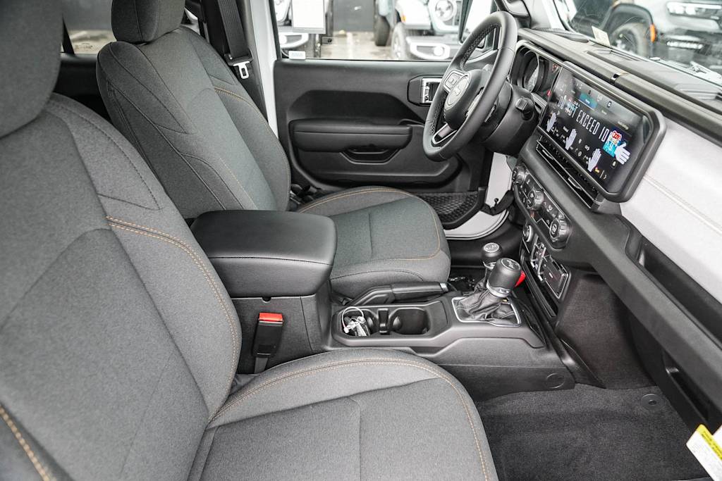 Thumbnail: 2025 Jeep Wrangler - 9