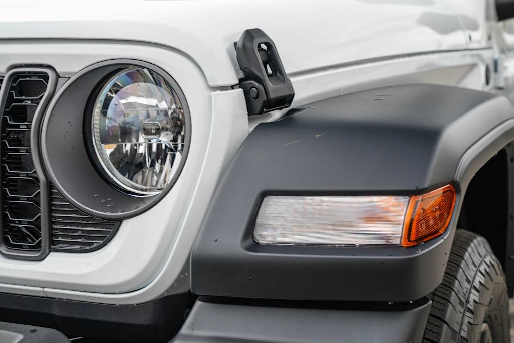 Thumbnail: 2025 Jeep Wrangler - 20