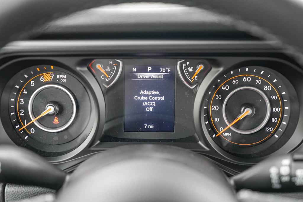 Thumbnail: 2025 Jeep Wrangler - 15