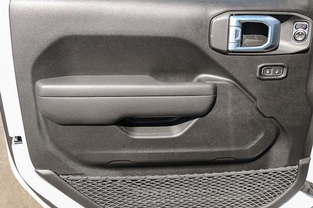 Thumbnail: 2026 Jeep Wrangler - 25