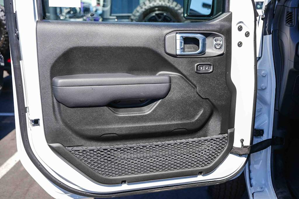 Thumbnail: 2026 Jeep Wrangler - 28
