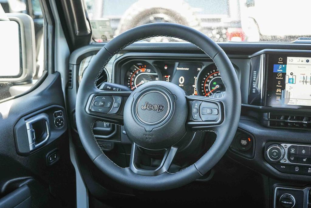Thumbnail: 2026 Jeep Wrangler - 12
