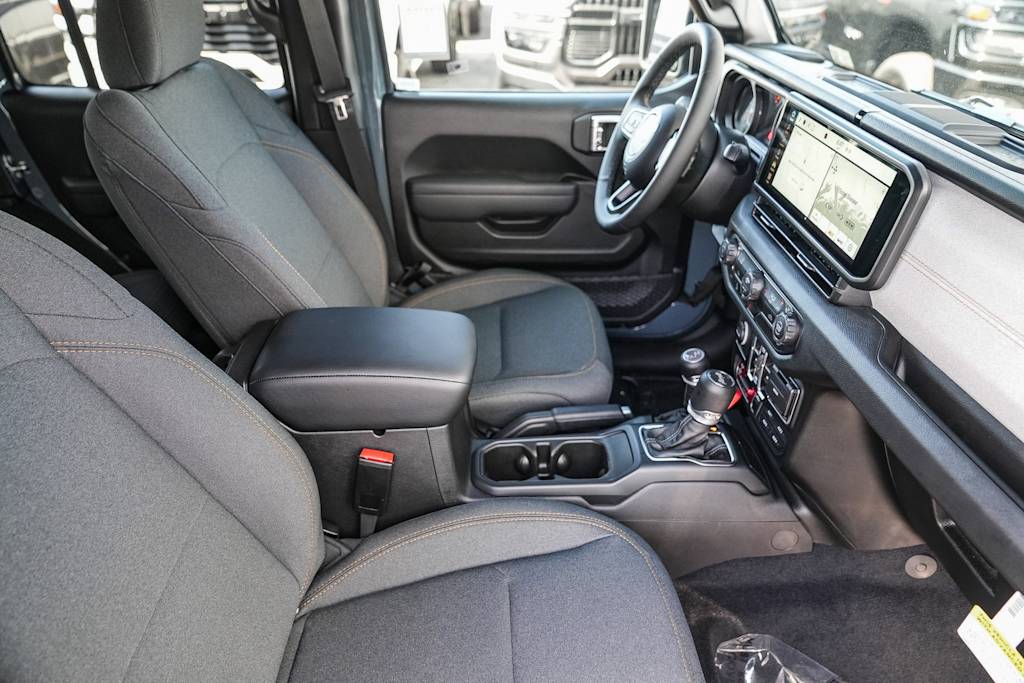 Thumbnail: 2025 Jeep Wrangler - 9