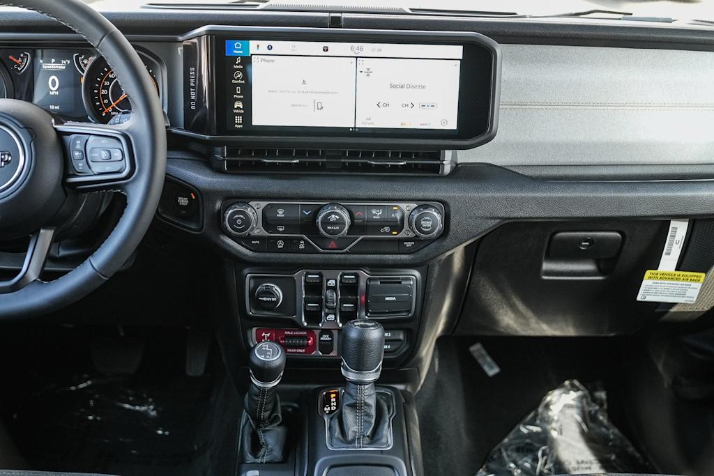 Thumbnail: 2025 Jeep Wrangler - 12