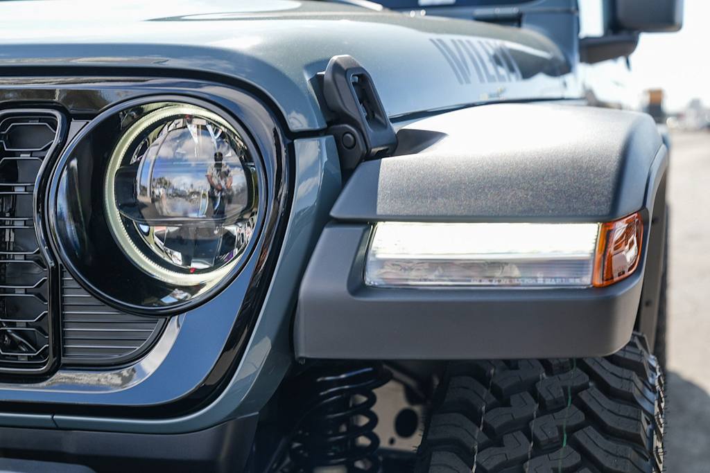 Thumbnail: 2025 Jeep Wrangler - 2