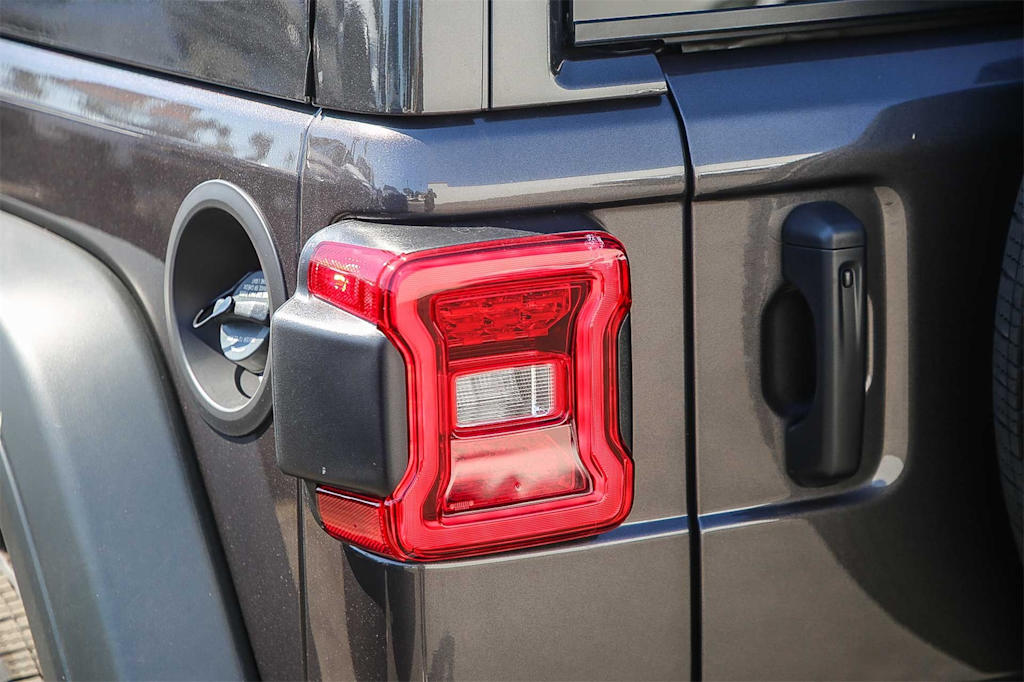 Thumbnail: 2025 Jeep Wrangler - 13