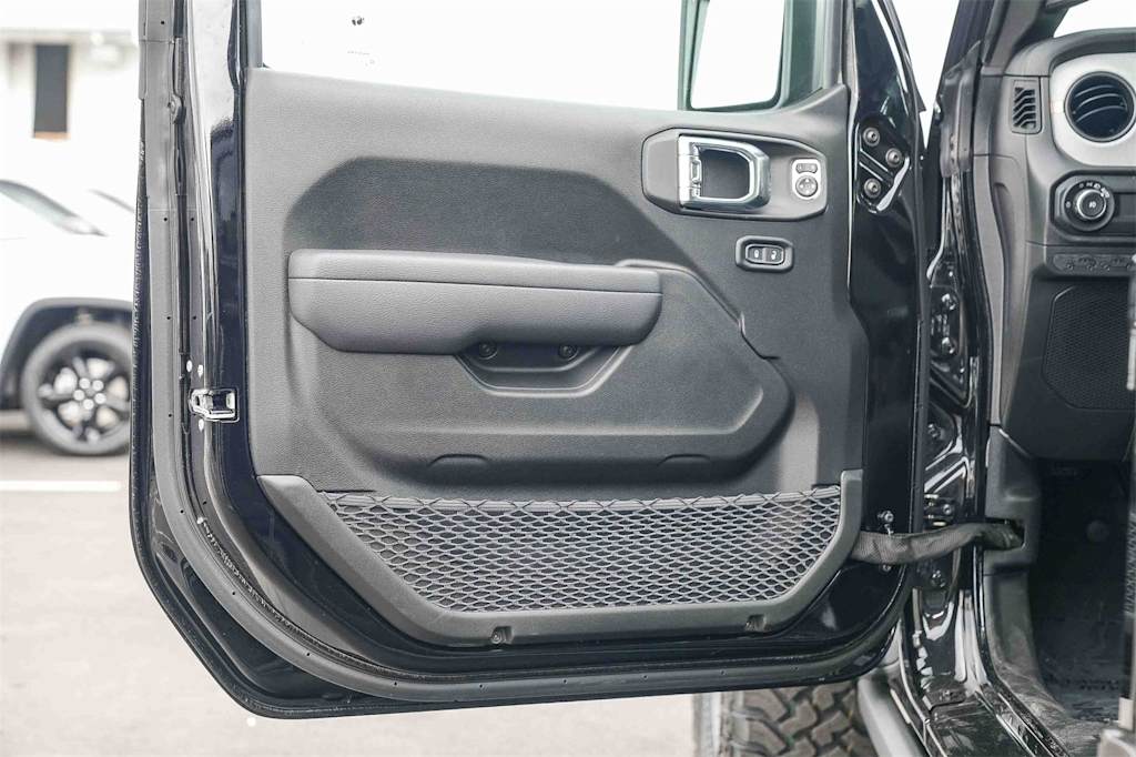 Thumbnail: 2026 Jeep Wrangler - 21