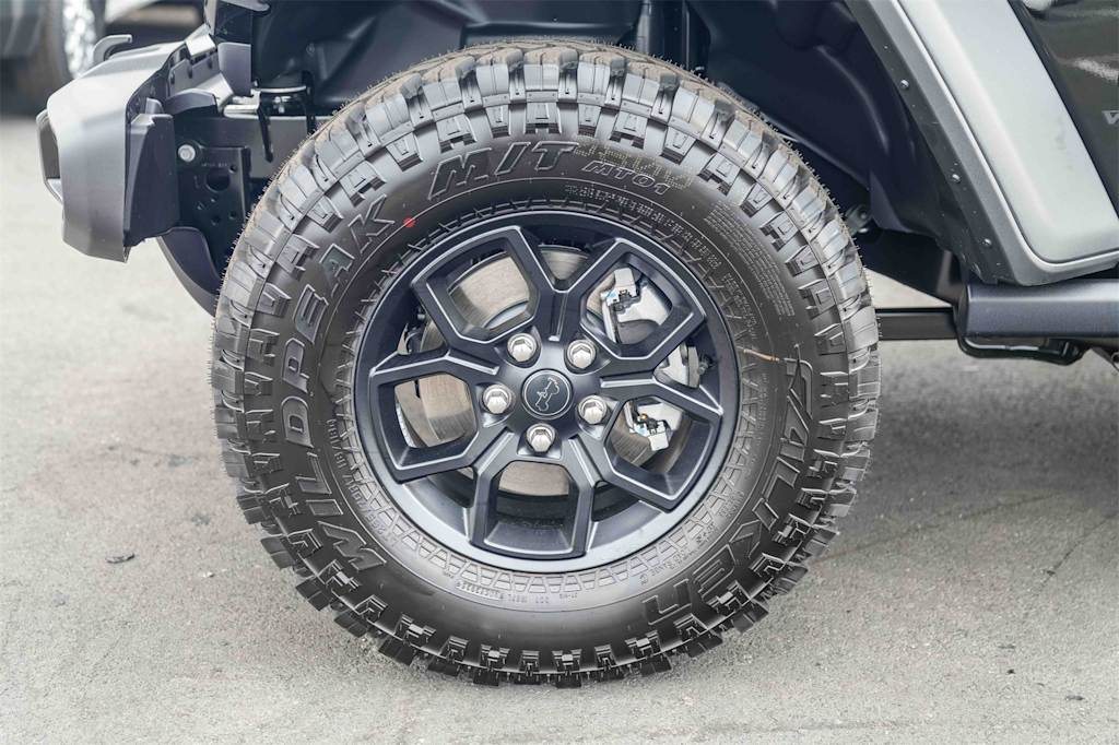 Thumbnail: 2026 Jeep Wrangler - 6