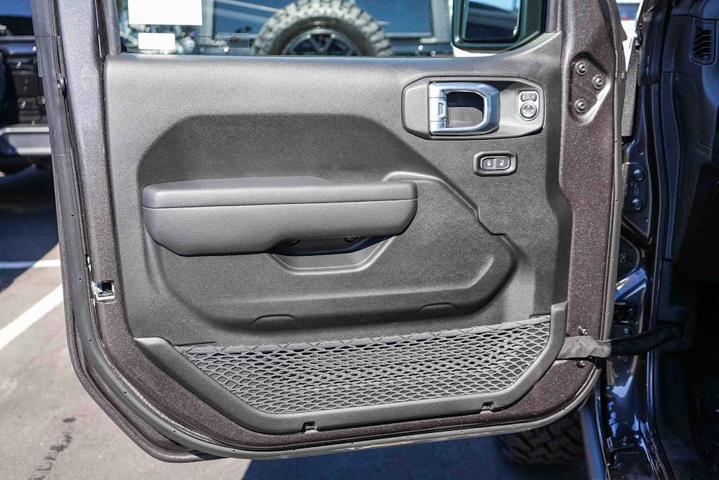 Thumbnail: 2026 Jeep Wrangler - 27