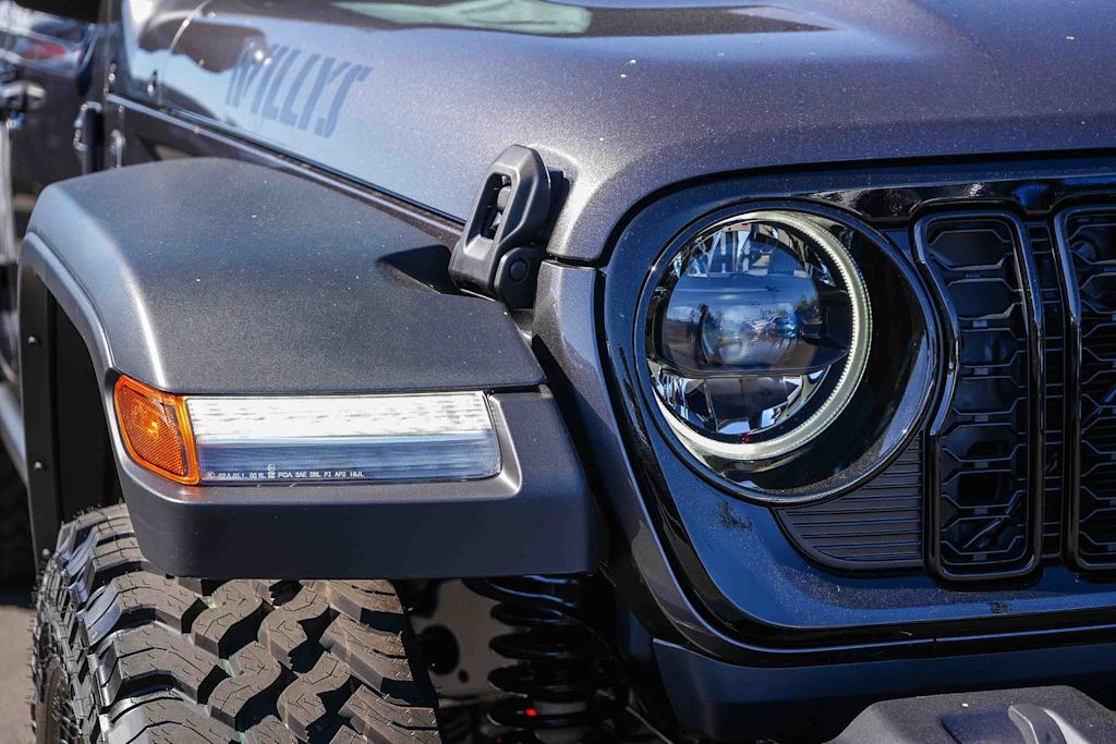 Thumbnail: 2026 Jeep Wrangler - 18