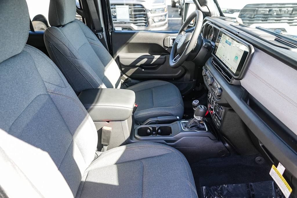 Thumbnail: 2026 Jeep Wrangler - 5