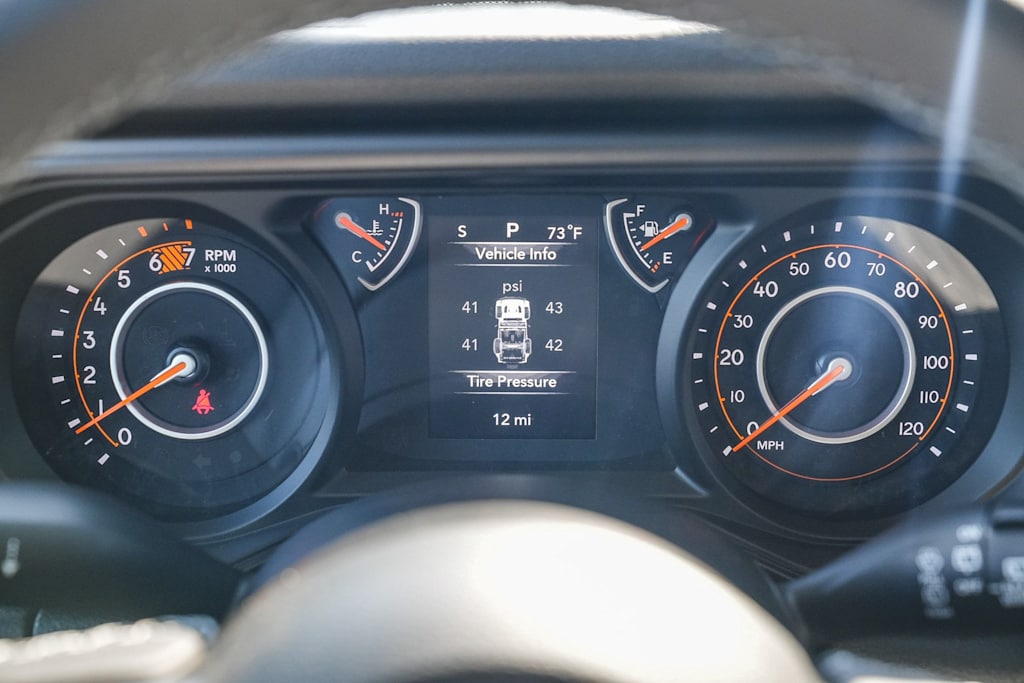 Thumbnail: 2026 Jeep Wrangler - 15