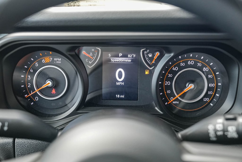 Thumbnail: 2025 Jeep Wrangler - 15