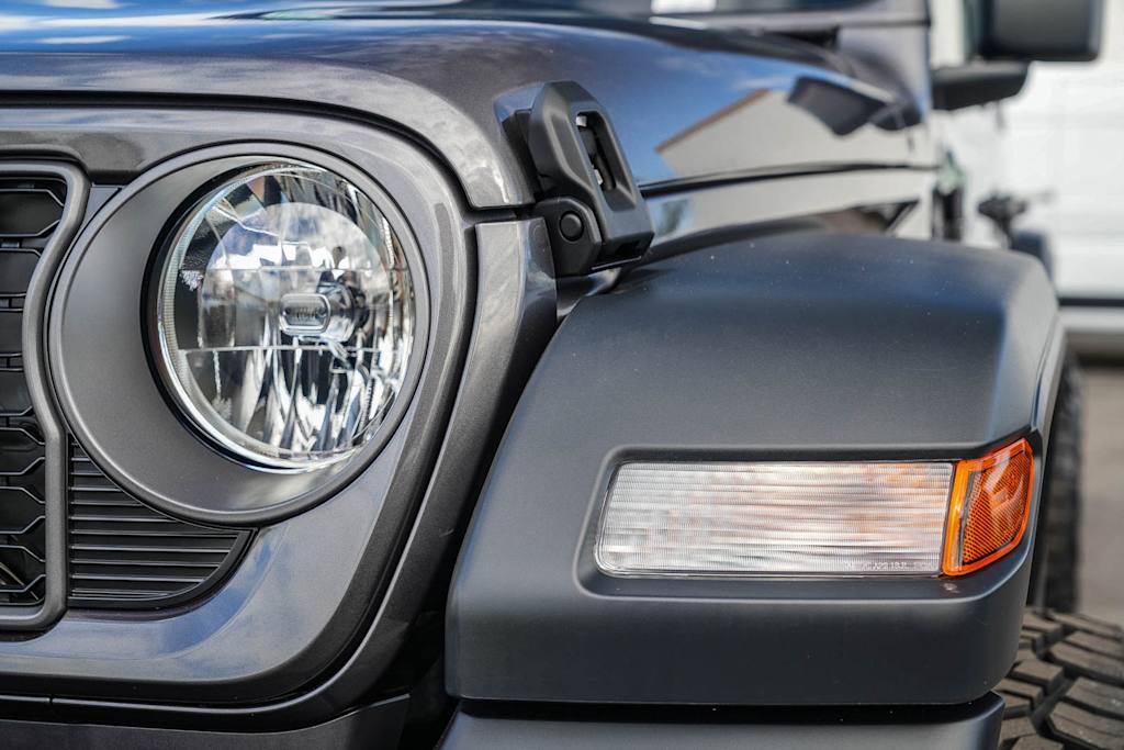 Thumbnail: 2025 Jeep Wrangler - 20