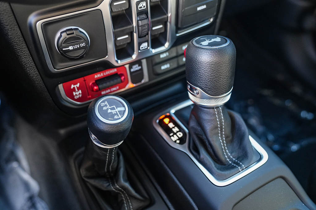 Thumbnail: 2026 Jeep Wrangler - 14