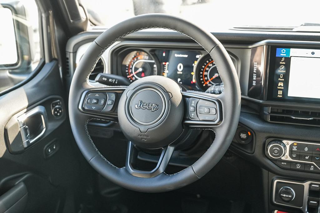 Thumbnail: 2026 Jeep Wrangler - 12