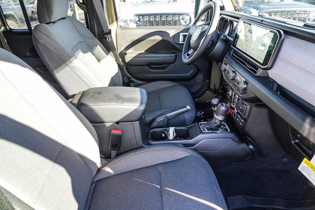 Thumbnail: 2026 Jeep Wrangler - 9