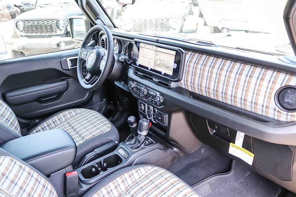 Thumbnail: 2026 Jeep Wrangler - 10