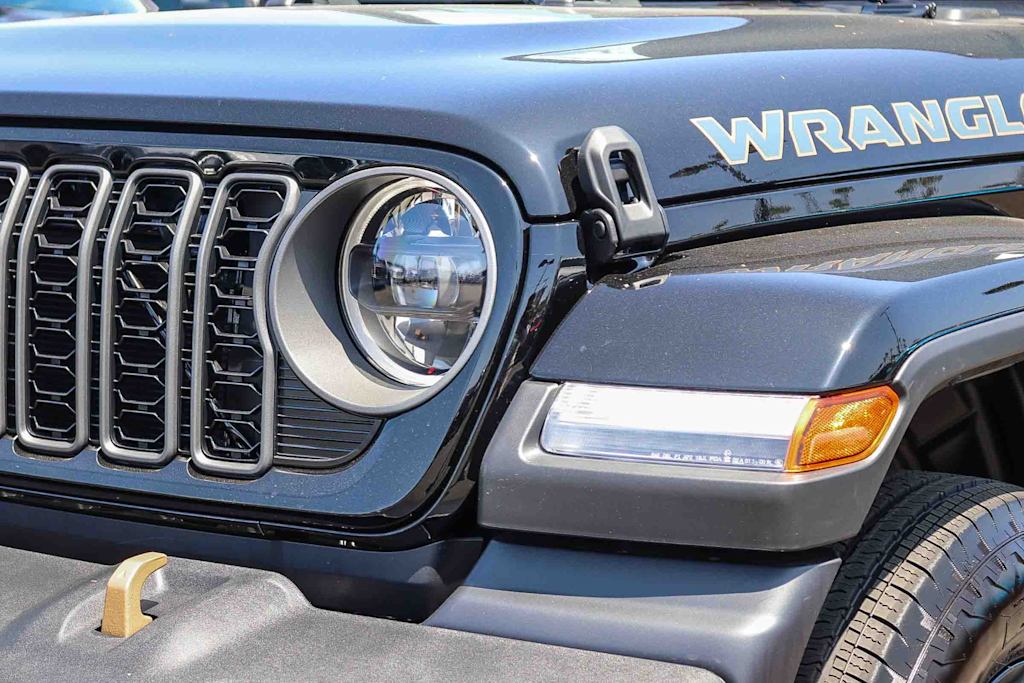 Thumbnail: 2026 Jeep Wrangler - 19