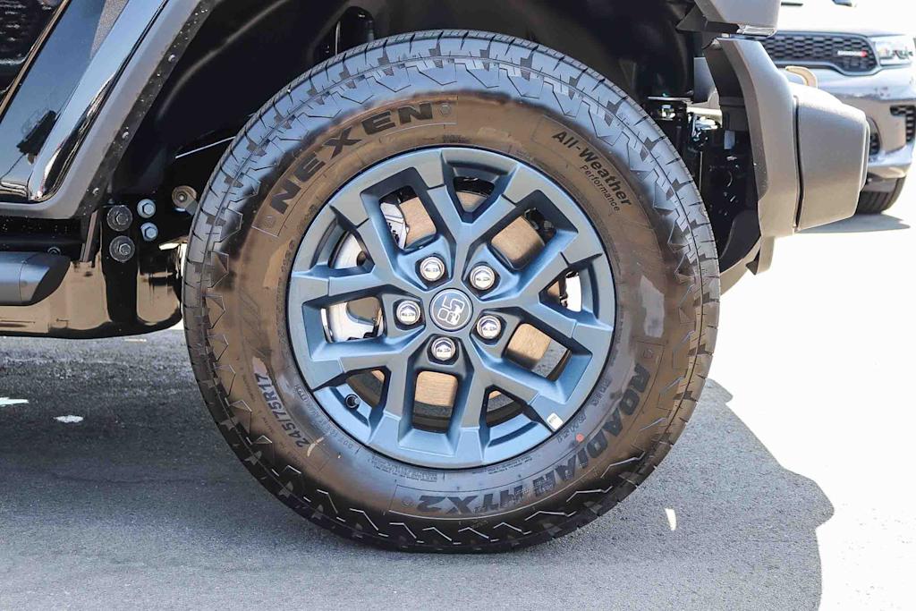 Thumbnail: 2026 Jeep Wrangler - 6