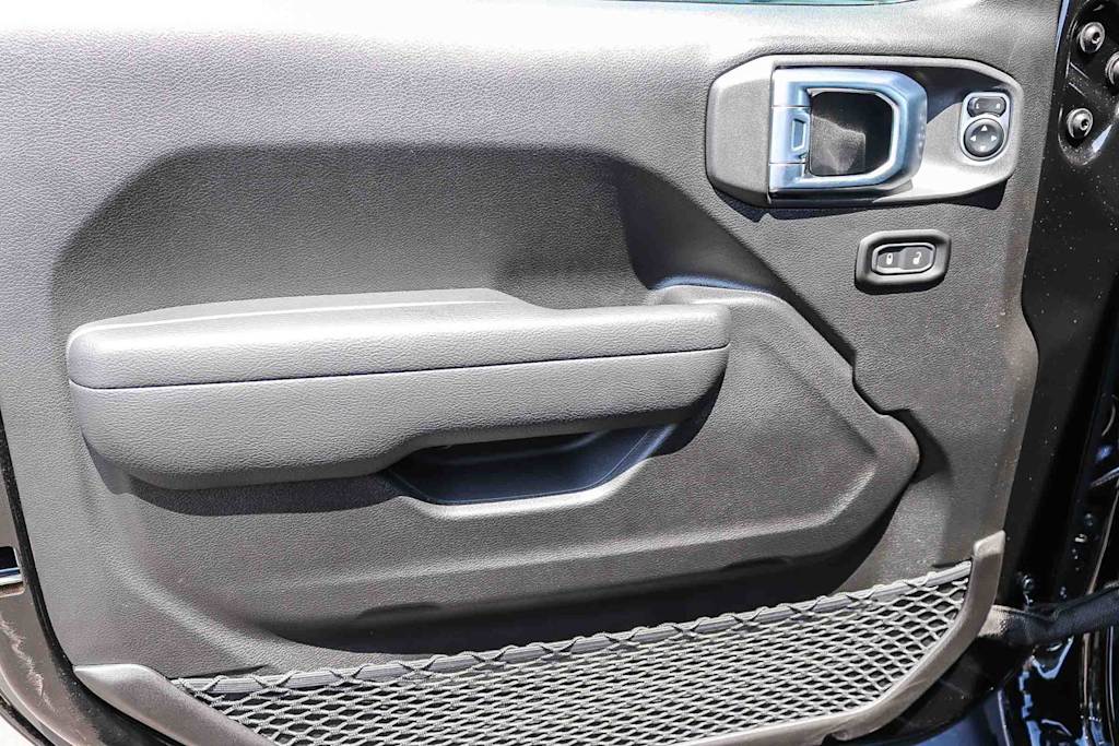 Thumbnail: 2026 Jeep Wrangler - 25