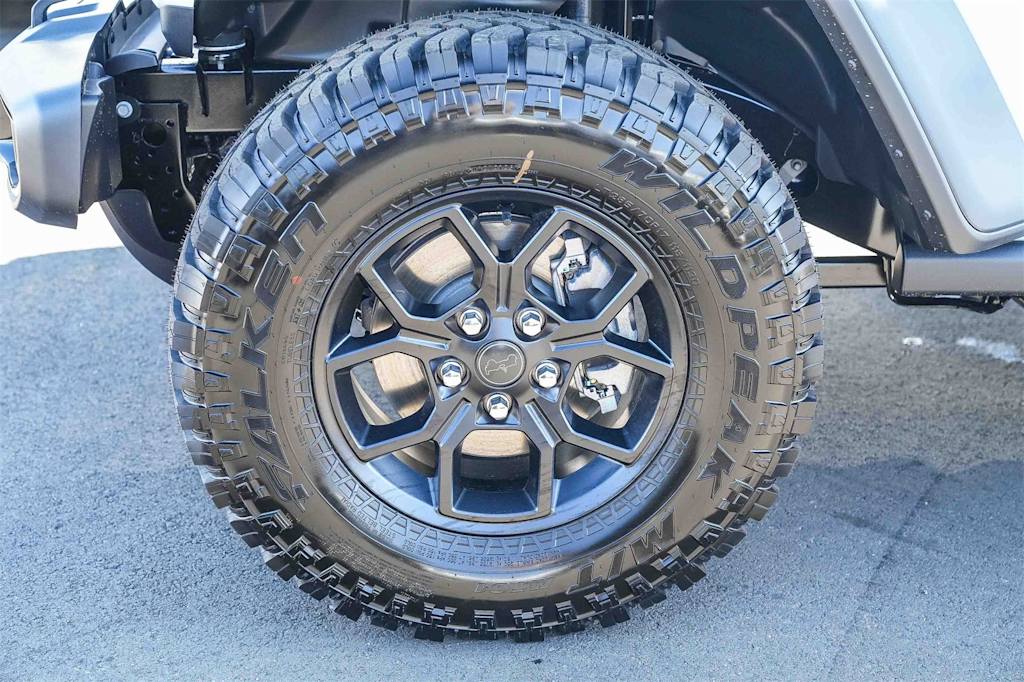 Thumbnail: 2026 Jeep Wrangler - 5