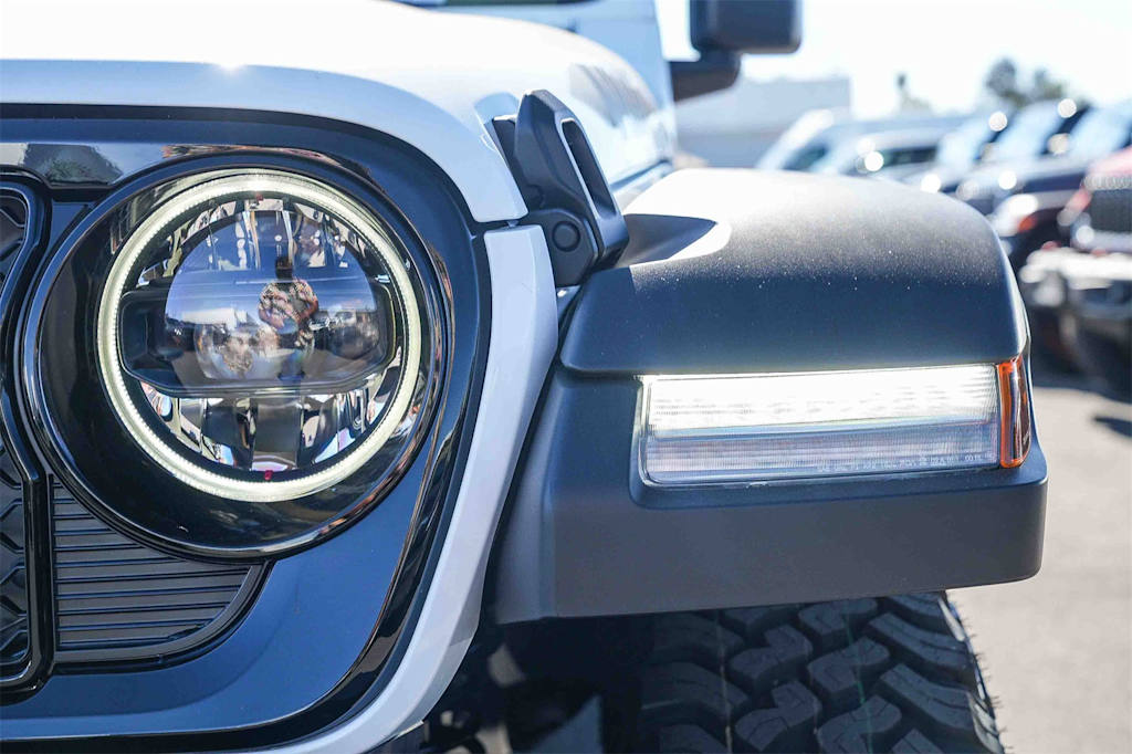 Thumbnail: 2026 Jeep Wrangler - 19