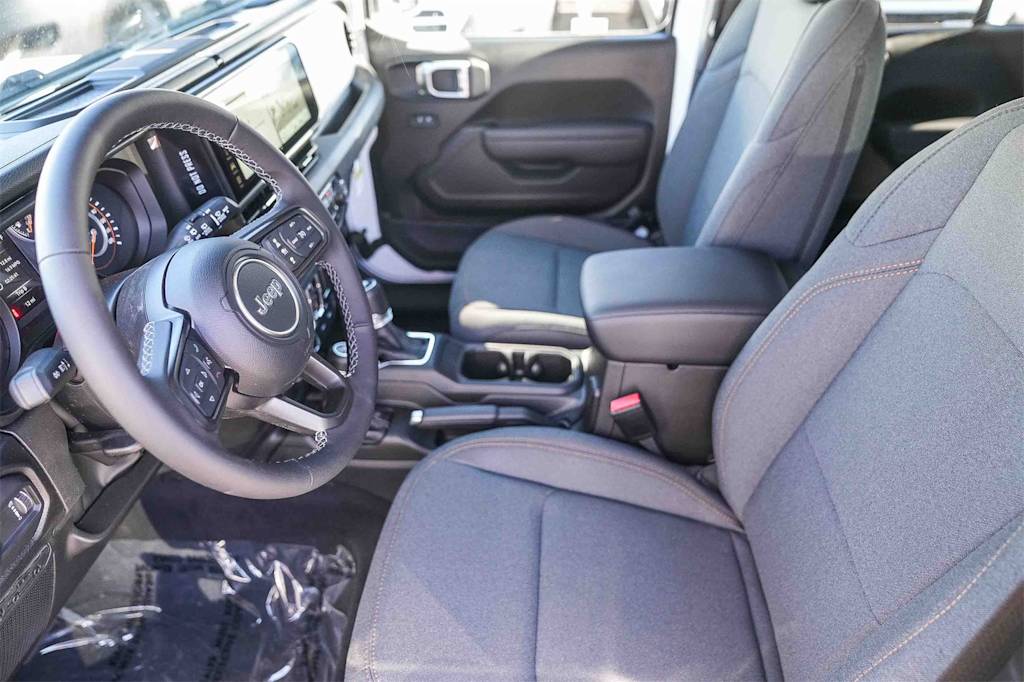 Thumbnail: 2026 Jeep Wrangler - 9