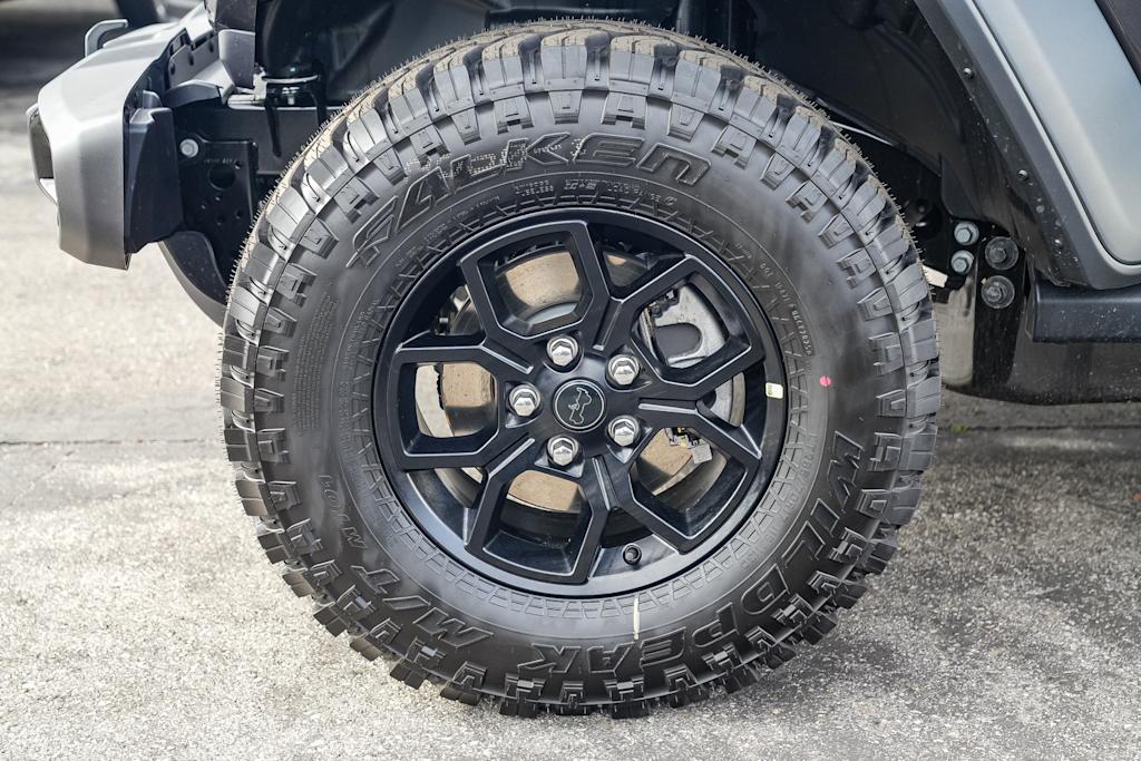 Thumbnail: 2026 Jeep Wrangler - 6