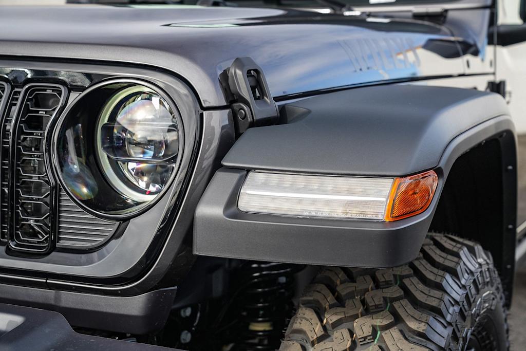 Thumbnail: 2026 Jeep Wrangler - 20