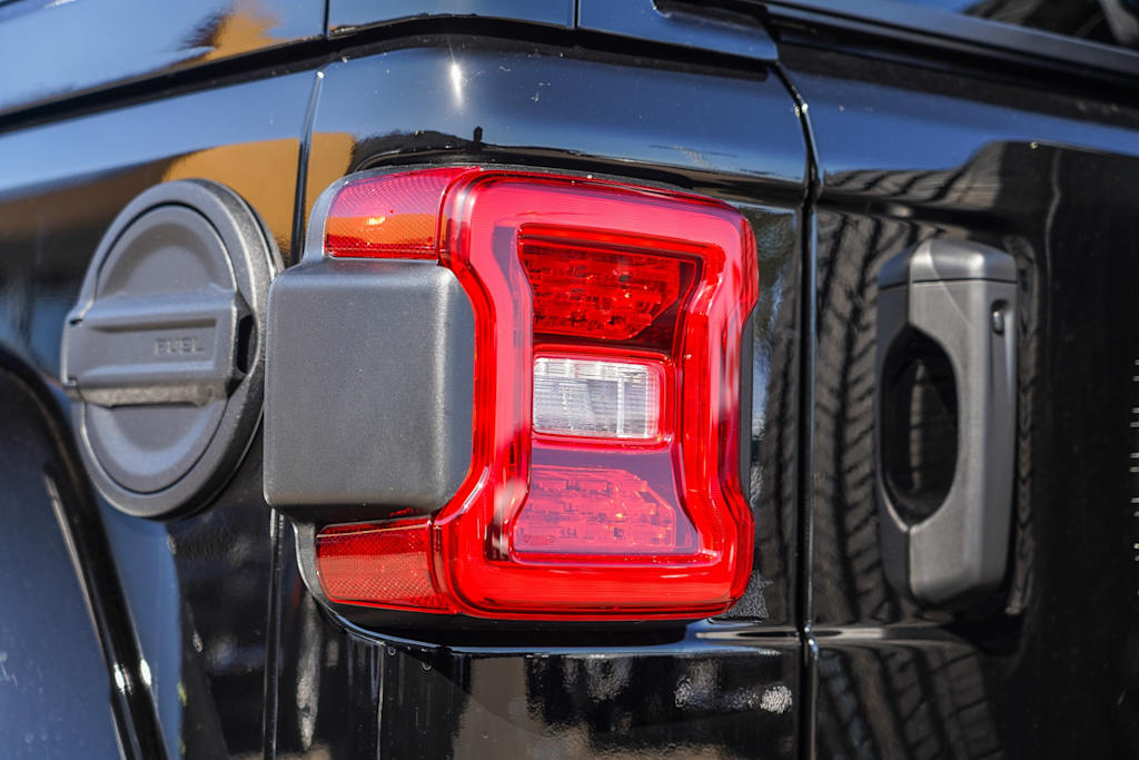 Thumbnail: 2025 Jeep Wrangler - 12