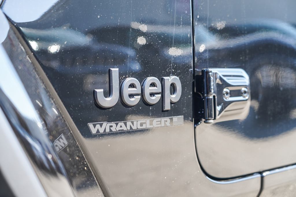 Thumbnail: 2025 Jeep Wrangler - 5