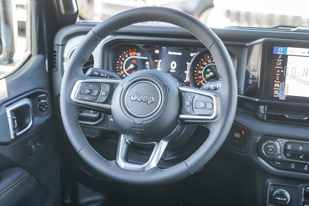 Thumbnail: 2025 Jeep Wrangler - 8