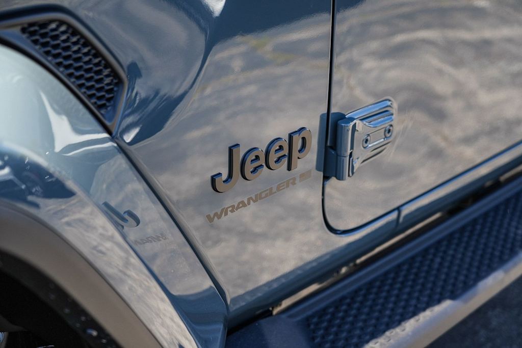 Thumbnail: 2026 Jeep Wrangler - 6