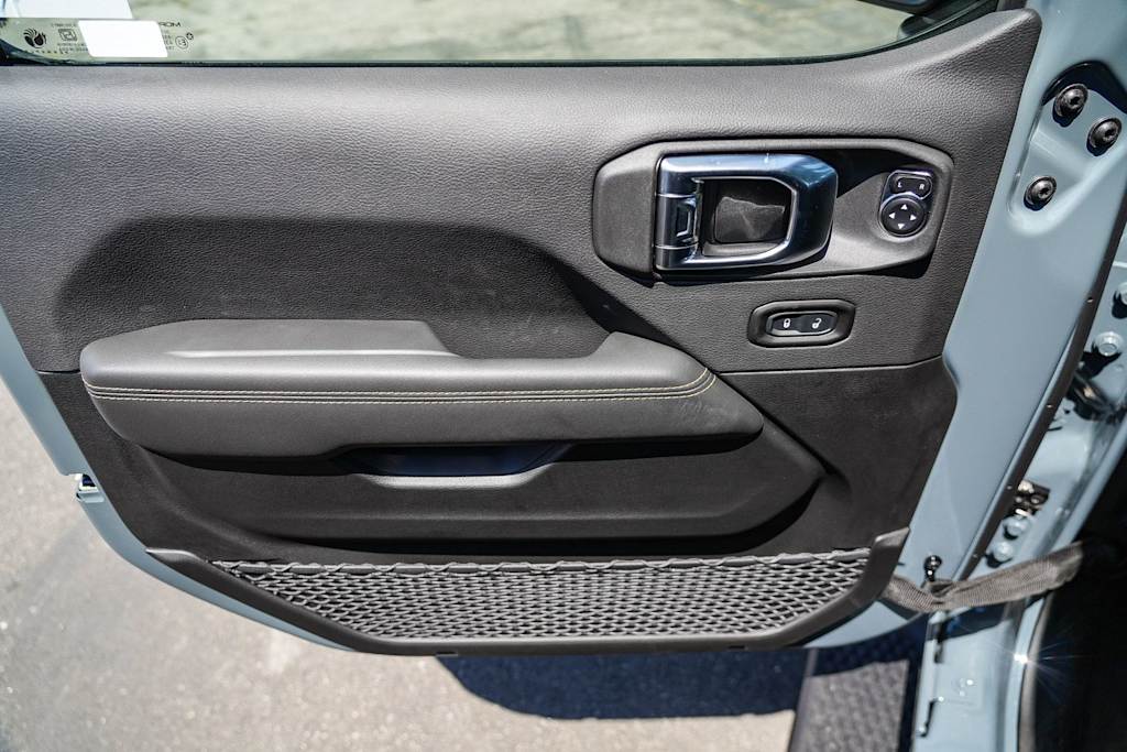 Thumbnail: 2026 Jeep Wrangler - 23