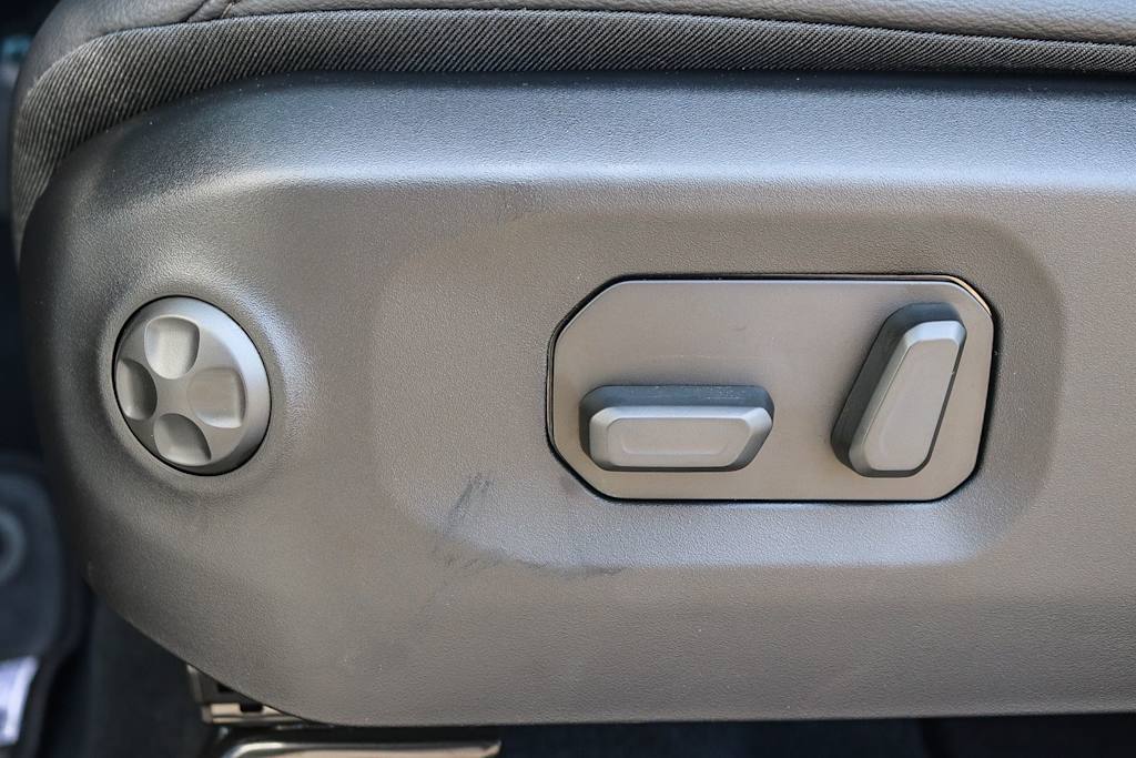 Thumbnail: 2026 Jeep Wrangler - 25