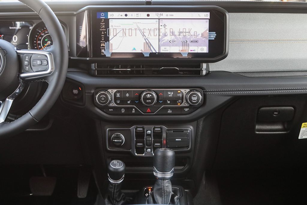 Thumbnail: 2025 Jeep Wrangler - 13