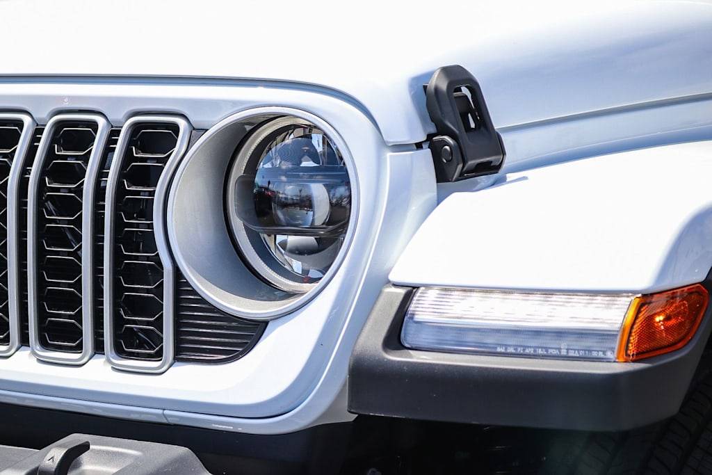 Thumbnail: 2026 Jeep Wrangler - 20
