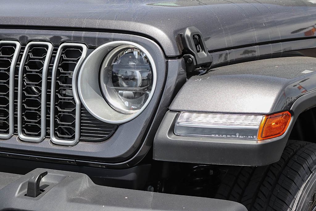 Thumbnail: 2026 Jeep Wrangler - 20