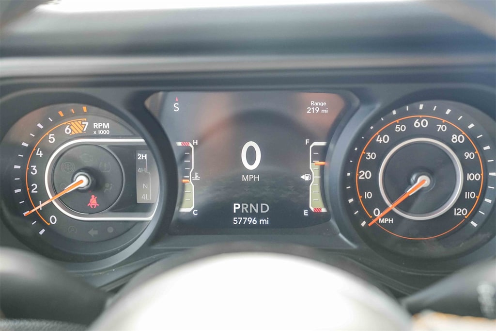 Thumbnail: 2024 Jeep Wrangler - 15