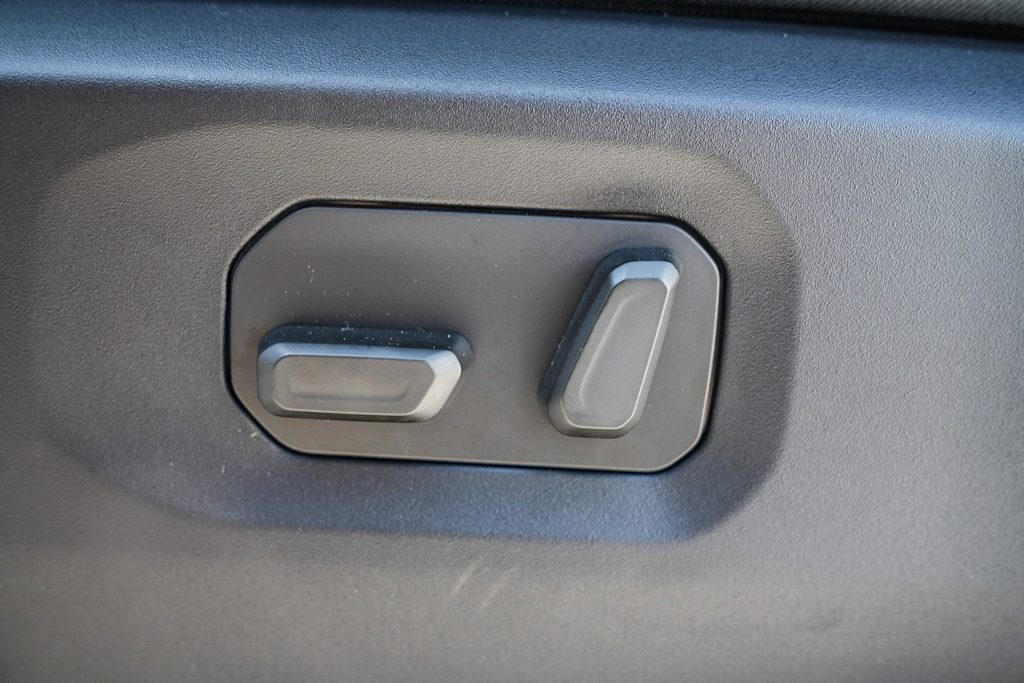 Thumbnail: 2025 Jeep Wrangler - 21