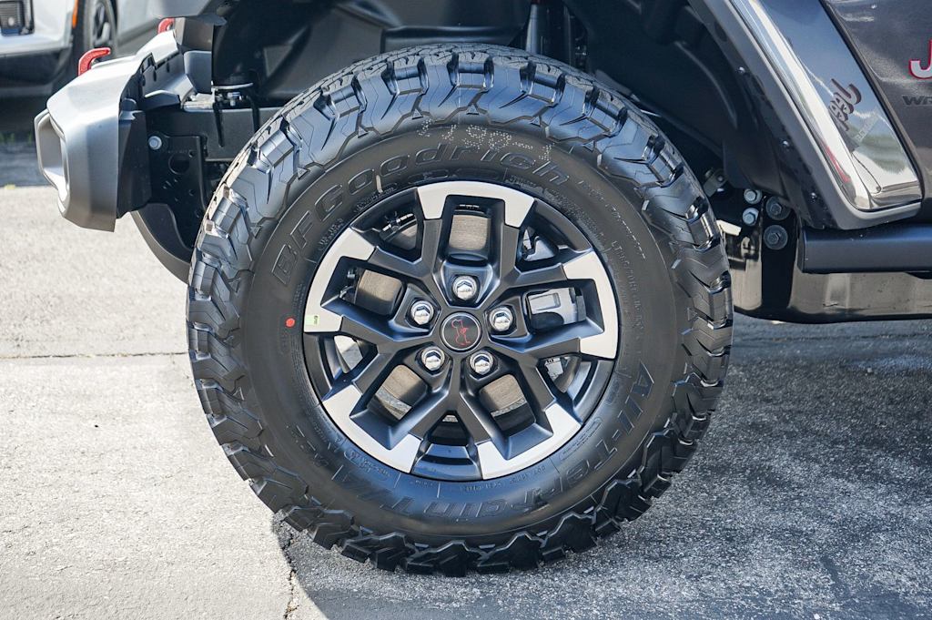 Thumbnail: 2026 Jeep Wrangler - 6