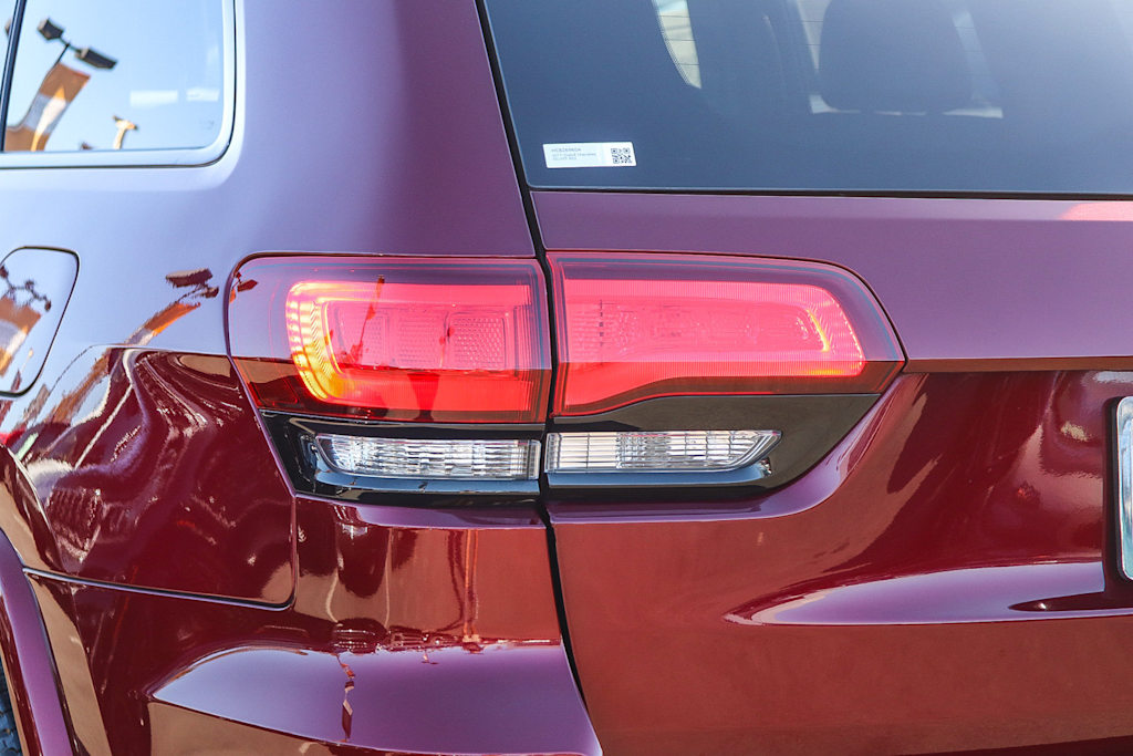Thumbnail: 2017 Jeep Grand Cherokee - 20