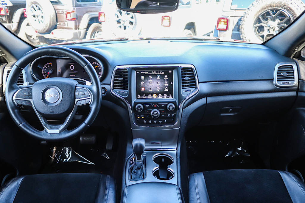Thumbnail: 2017 Jeep Grand Cherokee - 2