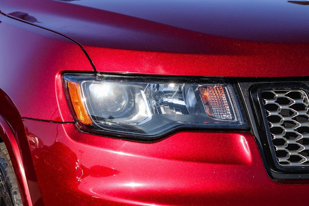 Thumbnail: 2017 Jeep Grand Cherokee - 21