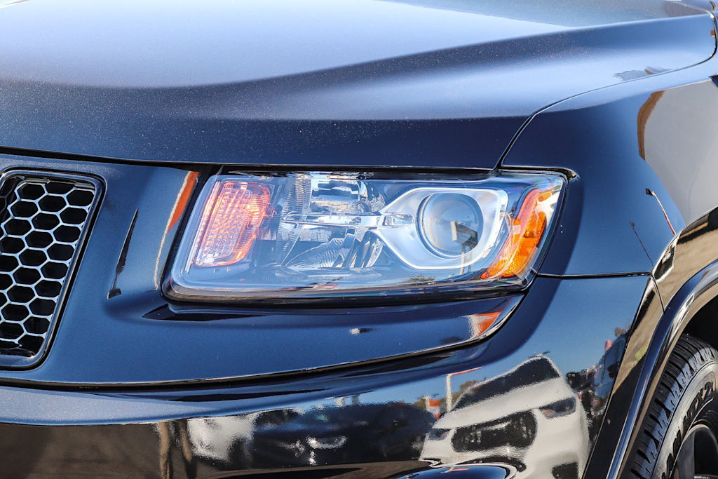 Thumbnail: 2015 Jeep Grand Cherokee - 20